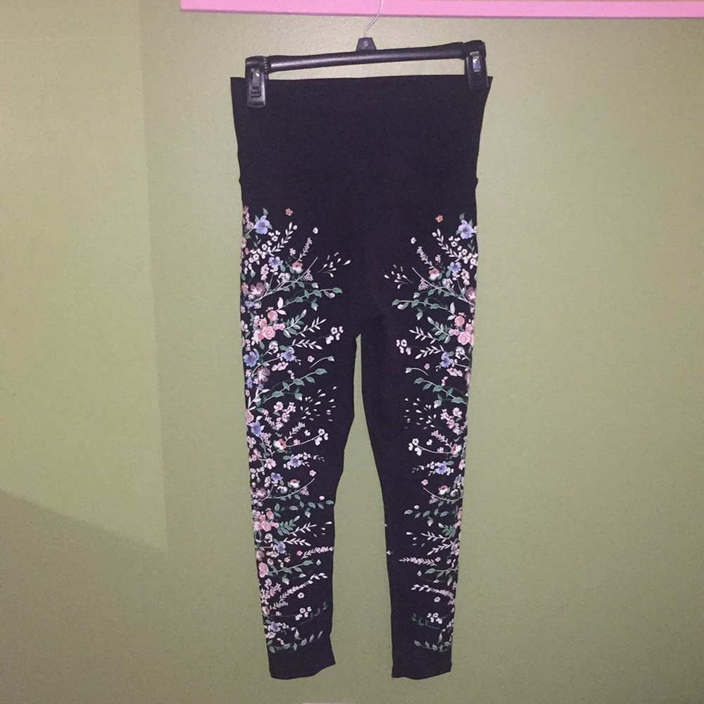 black/flowered yoga pants